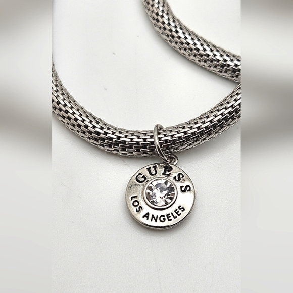 ๐ข3/$19๐ข GUESS Set of 2 Matching Mesh Stretch Silver Bracelets - Picture 4 of 7